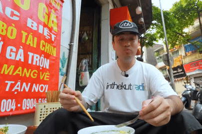Khách Mỹ thử 6 món phở trong 1 ngày ở Hà Nội, phát hiện điều bất ngờ