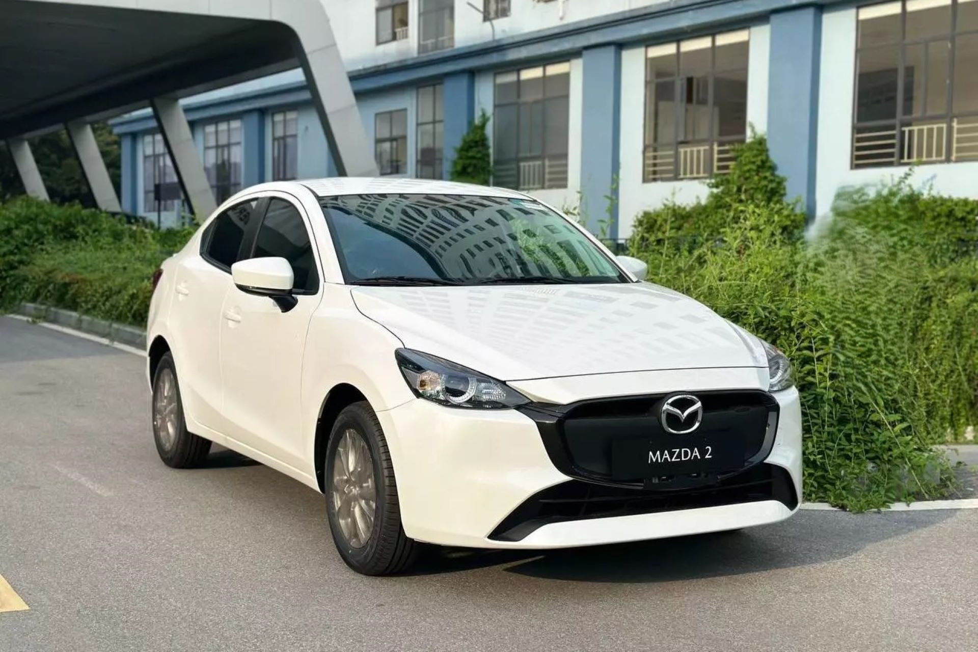 Mazda2.jpg