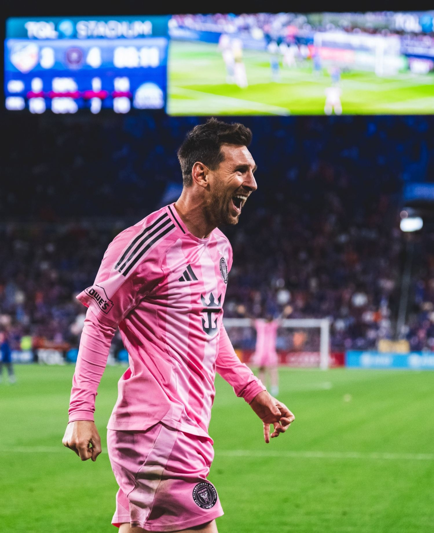 https://static-images.vnncdn.net/vps_images_publish/000001/000003/2026/5/14/messi-lai-am-giai-hay-nhat-inter-miami-thang-gion-gia-1661.jpg