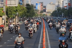 Ngỡ ngàng cảnh dòng xe 'băng băng' trên đường Cộng Hòa trước ngày đảo chiều