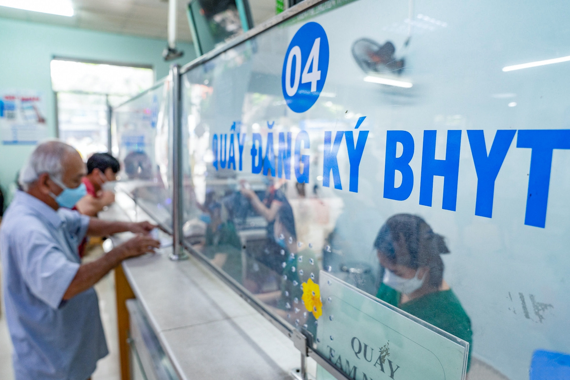 Người dân phản ánh quy định về chuyển viện BHYT còn bất cập, Bộ Y tế nói gì?