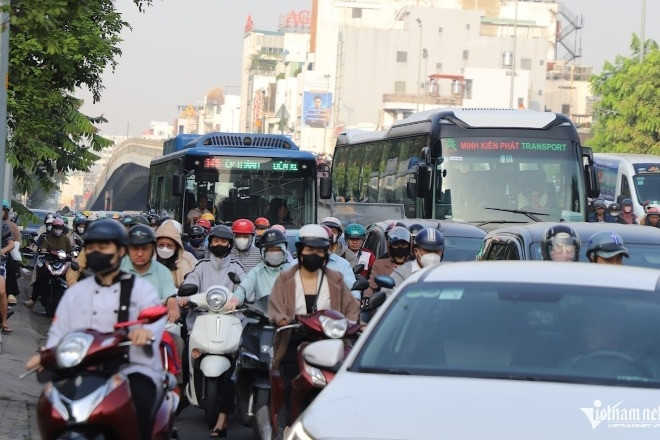 Ô tô khách trên 29 chỗ, xe tải hơn 1 tấn có thể bị cấm vào nội đô TPHCM từ 6h-22h