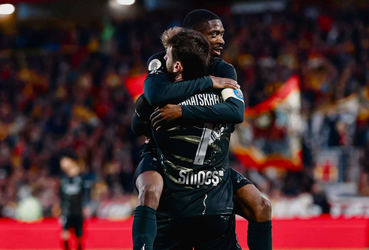  PSG hạ Lens, chính thức vô địch Ligue 1 sớm 3 vòng 