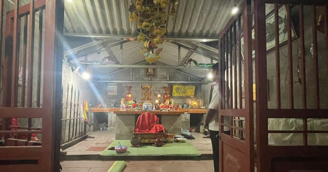 Tạm giữ nghi phạm lợi dụng &amp;apos;giải bùa&amp;apos;, hiếp dâm cô gái 18 tuổi
