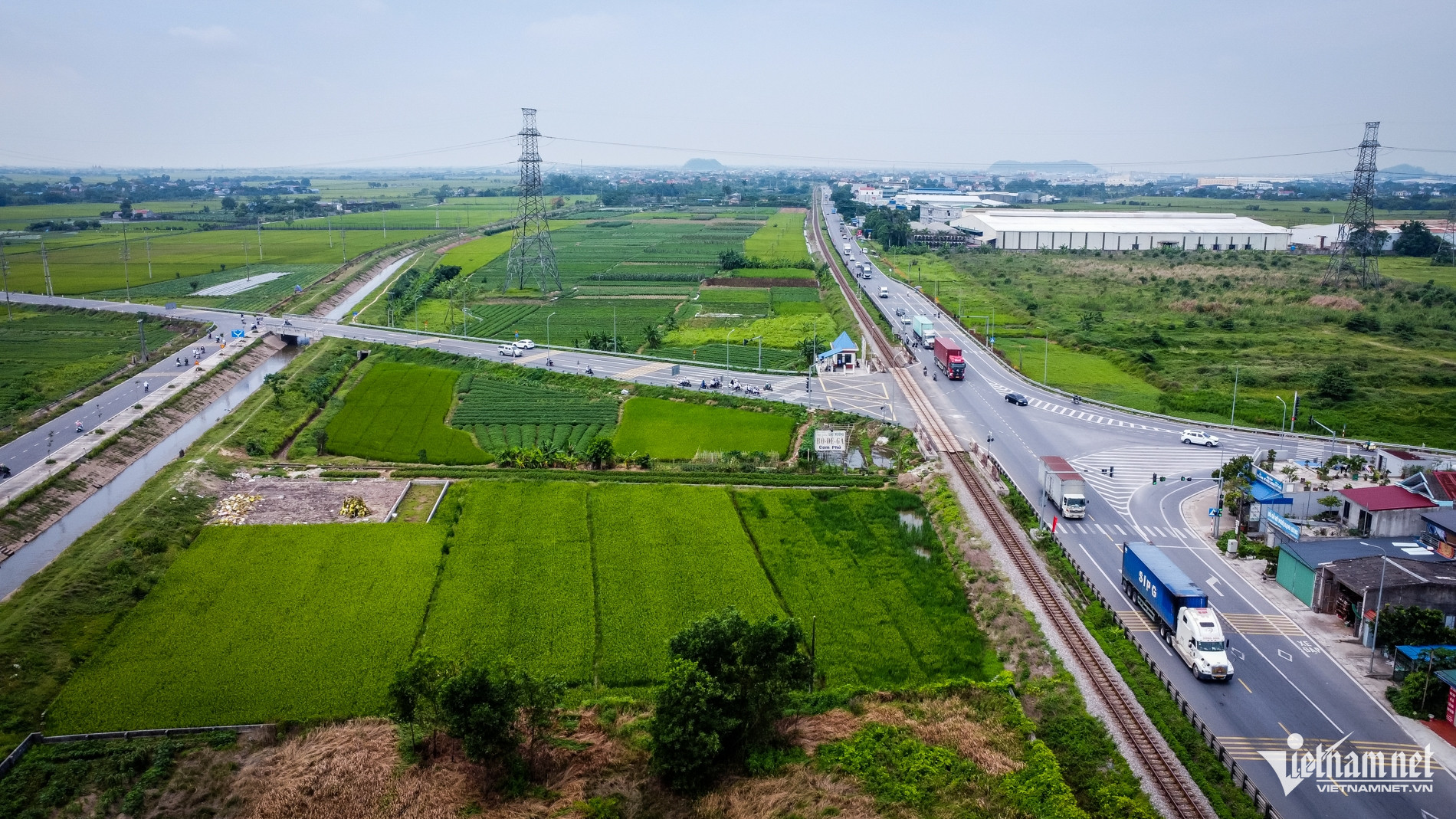 W-Đường Kinh Lũng_2.jpg