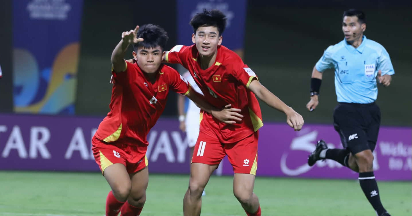 Xác định 4 cặp đấu tứ kết U17 châu Á 2026, Việt Nam tạo địa chấn
