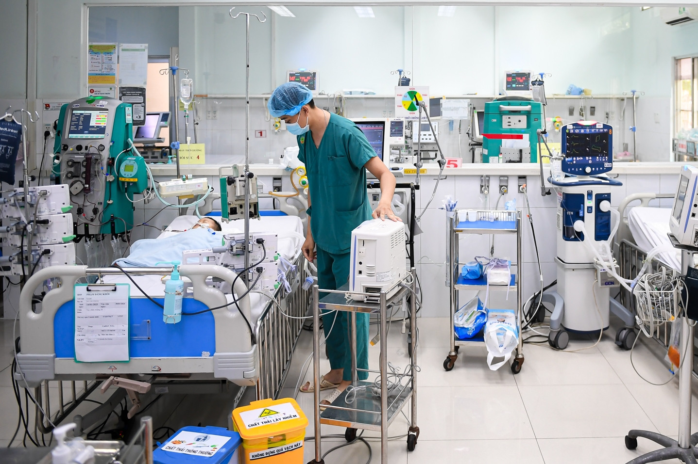  Cảnh báo nhiều bệnh truyền nhiễm cùng lúc tăng mạnh ở TPHCM 