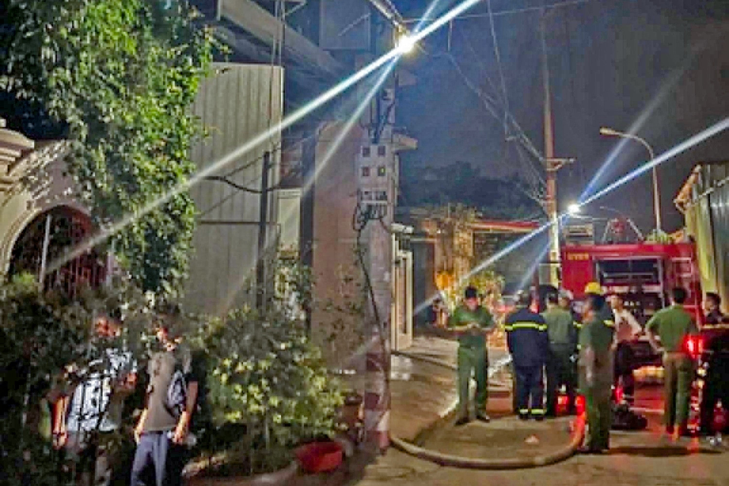 Cháy nhà lúc rạng sáng ở Hà Nội, 1 người tử vong