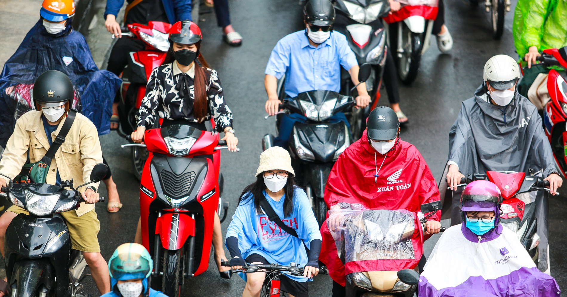 Chuyên gia &amp;apos;chốt&amp;apos; ngày miền Bắc hết nắng nóng, Nam Bộ đón mùa mưa