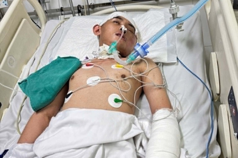 Con trai nguy kịch vì tai nạn, cha mẹ nghèo mong cộng đồng cứu giữ sự sống