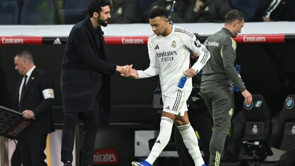 mbappe arbeloa defensa.jpg