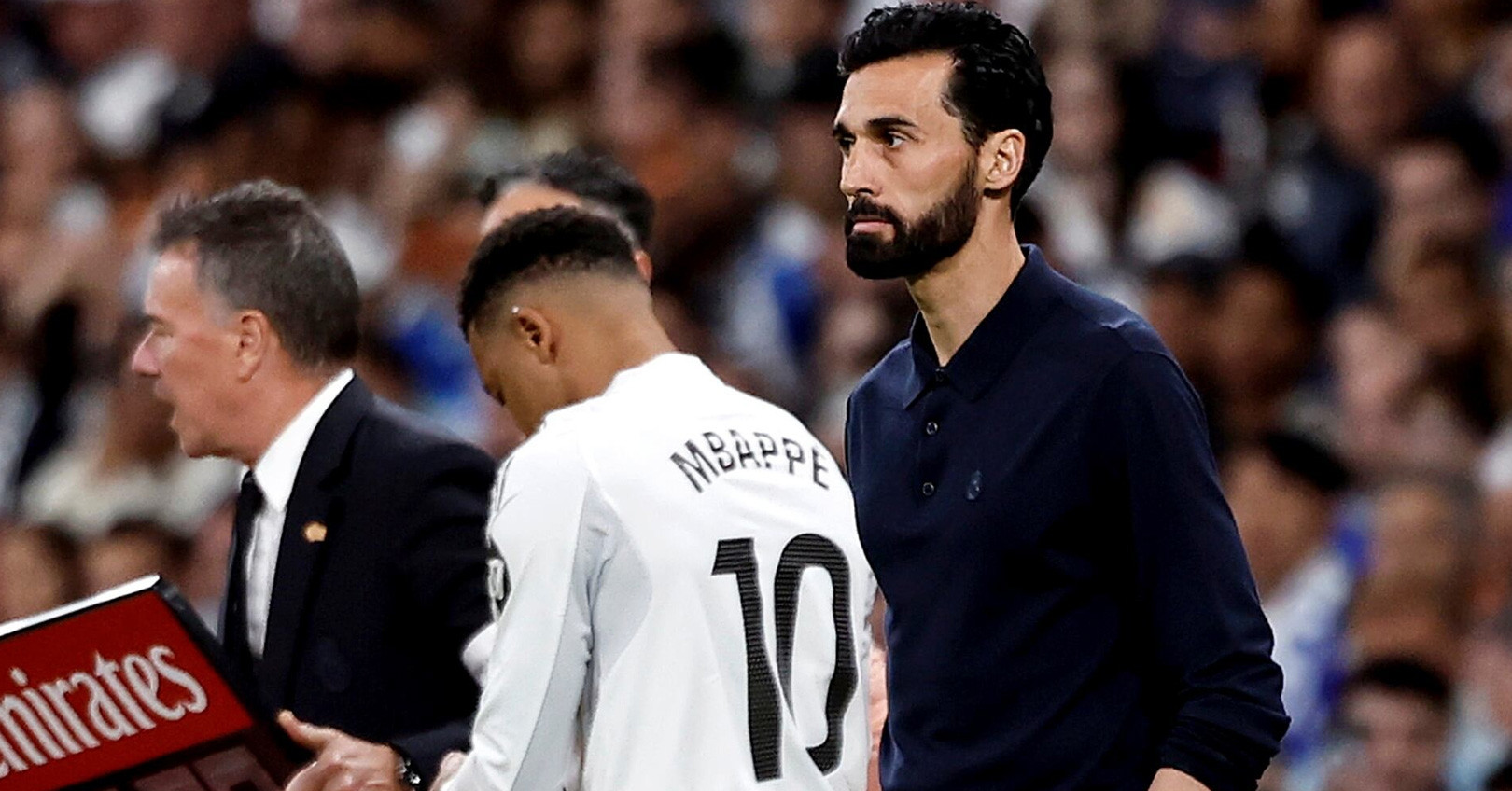 Real Madrid thêm hỗn loạn: Mbappe cãi nhau gay gắt với HLV Arbeloa