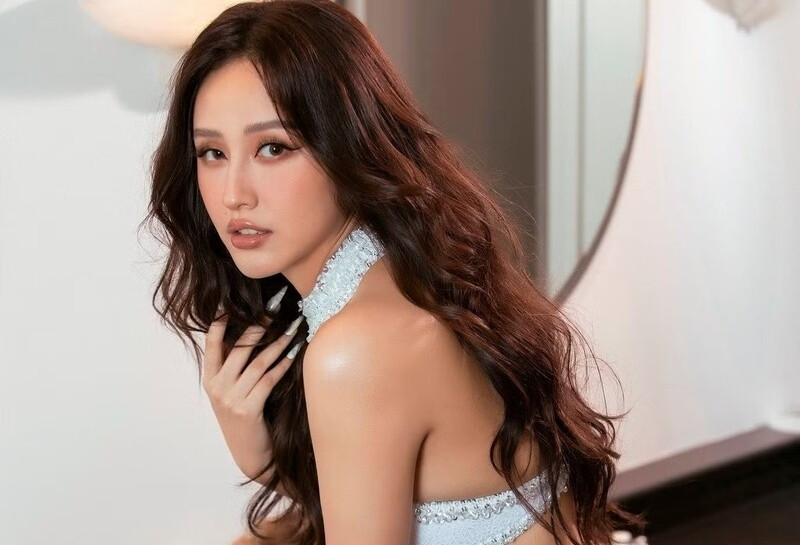 Sức hút khó cưỡng của Mai Phương Thúy, Thanh Hằng khoe chân dài cực phẩm