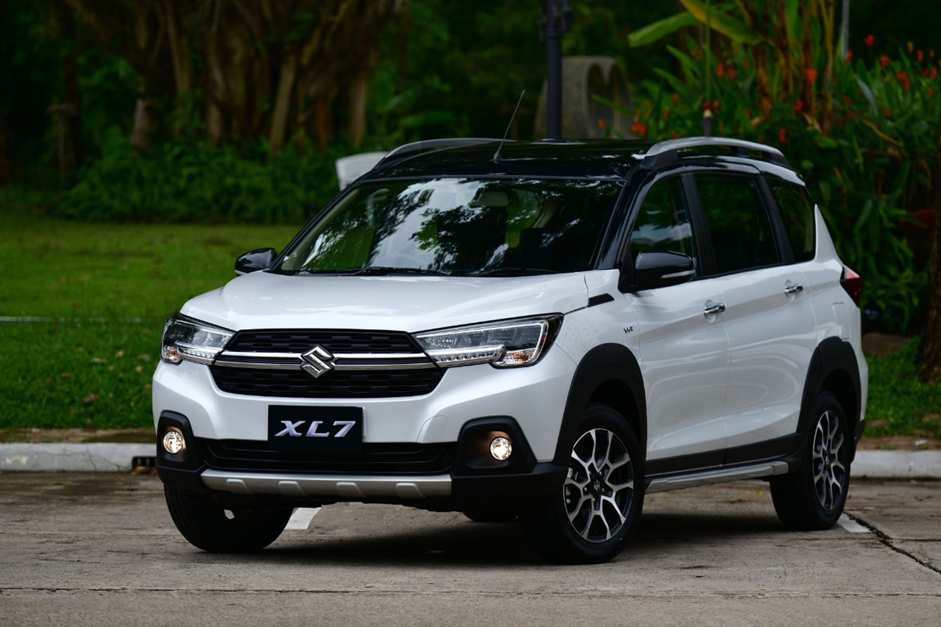 Suzuki XL7.jpg