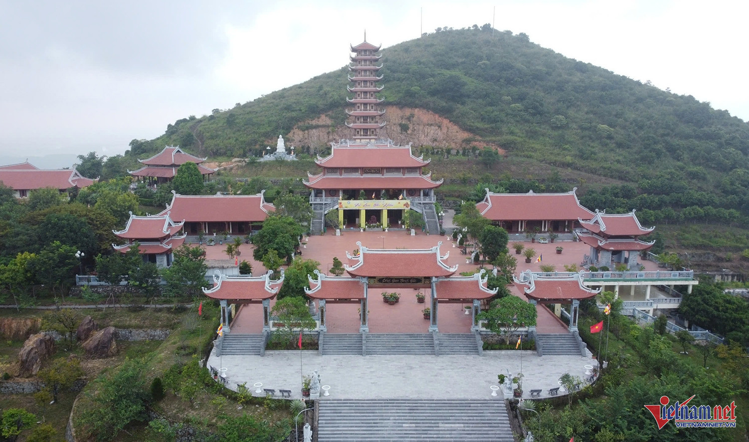 W-chùa đại tuệ 8.jpg