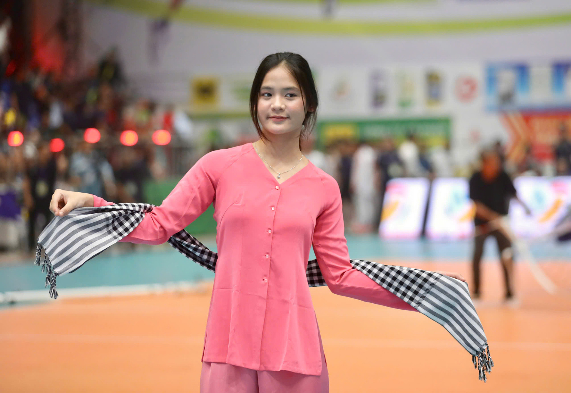 bong chuyen vtv binh dien long an 8.jpeg