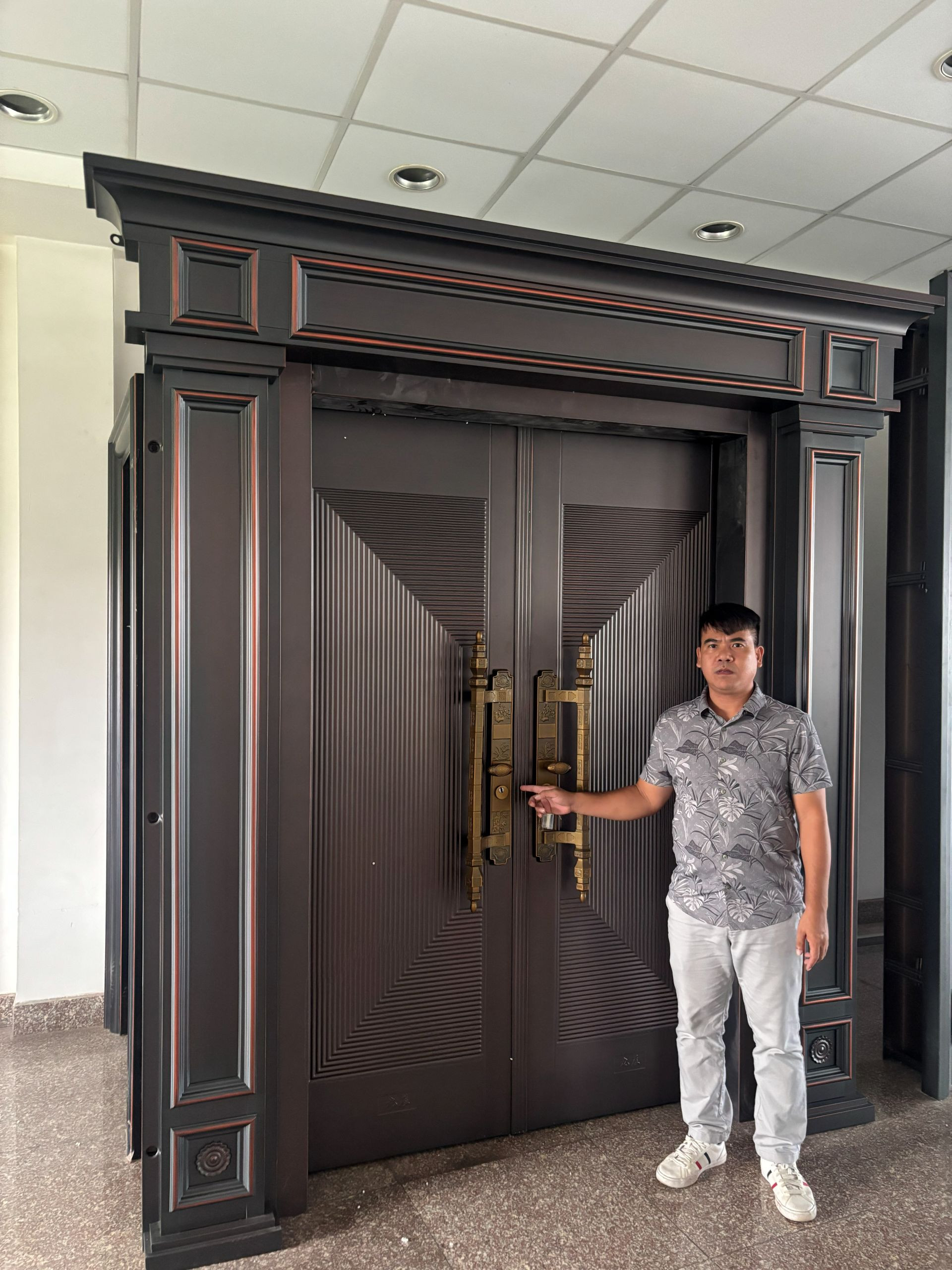 Cửa thép Dragon a3.jpg
