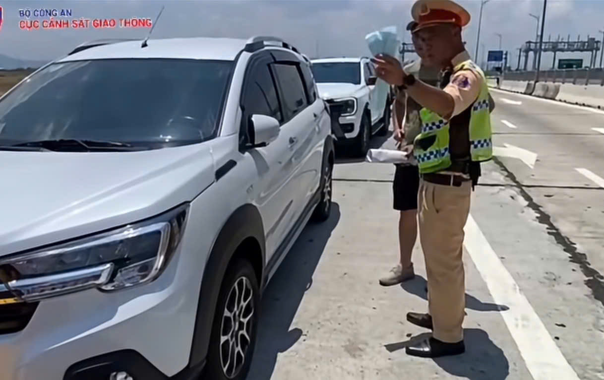 Tài xế vi phạm tốc độ trên cao tốc vĩnh hảo phan thiết, lộ thêm lỗi khiến chủ xe liên đới bị phạt.jpg