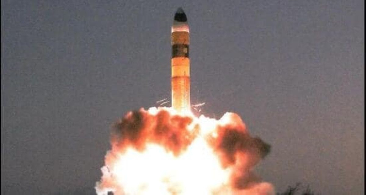 Tên lửa Agni-V tốc độ Mach 24, tầm bắn 8.000km, công nghệ MIRV, ‘bóng ma’ không thể đánh chặn