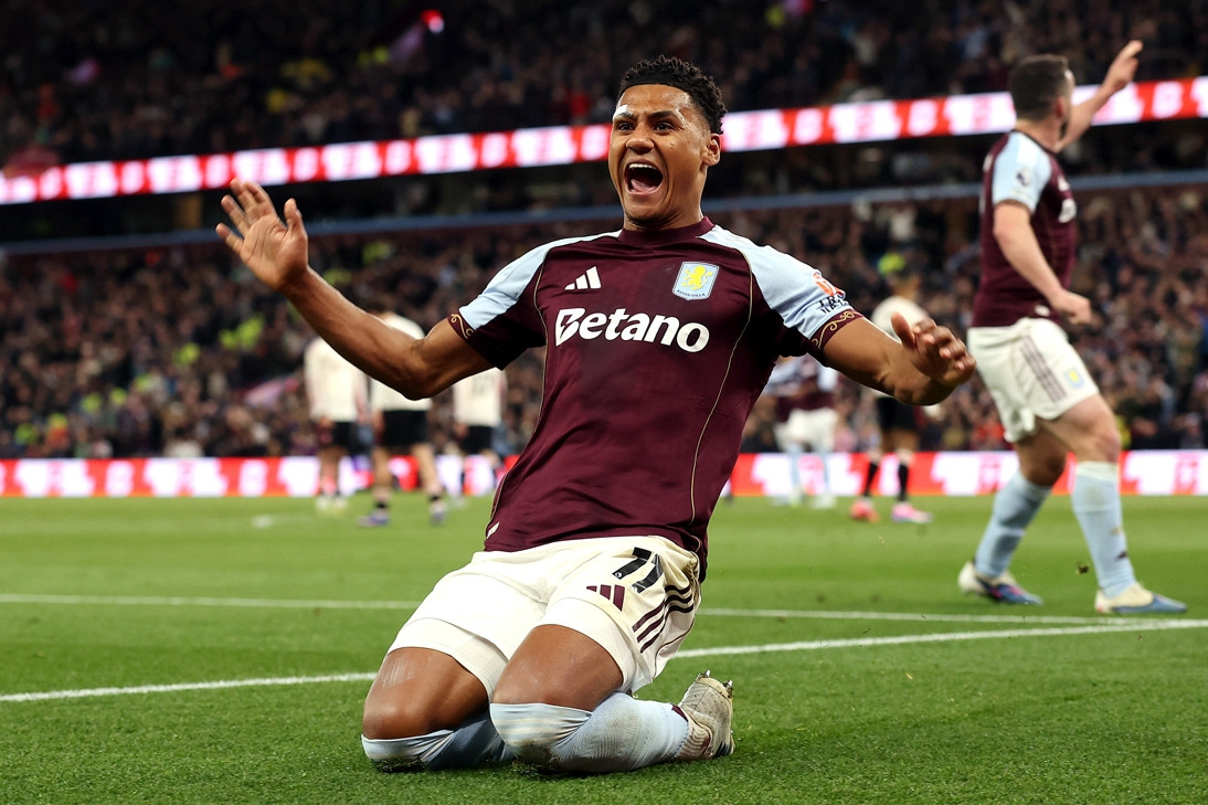  Vùi dập Liverpool, Aston Villa giành vé dự Champions League 