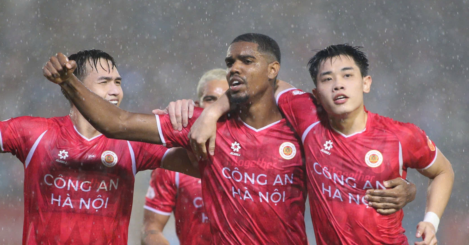 Bảng xếp hạng V-League 2025/26 - Vòng 23: CAHN chính thức vô địch