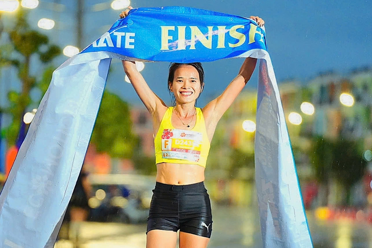 Hồng Lệ vô địch giải marathon ở Hải Phòng