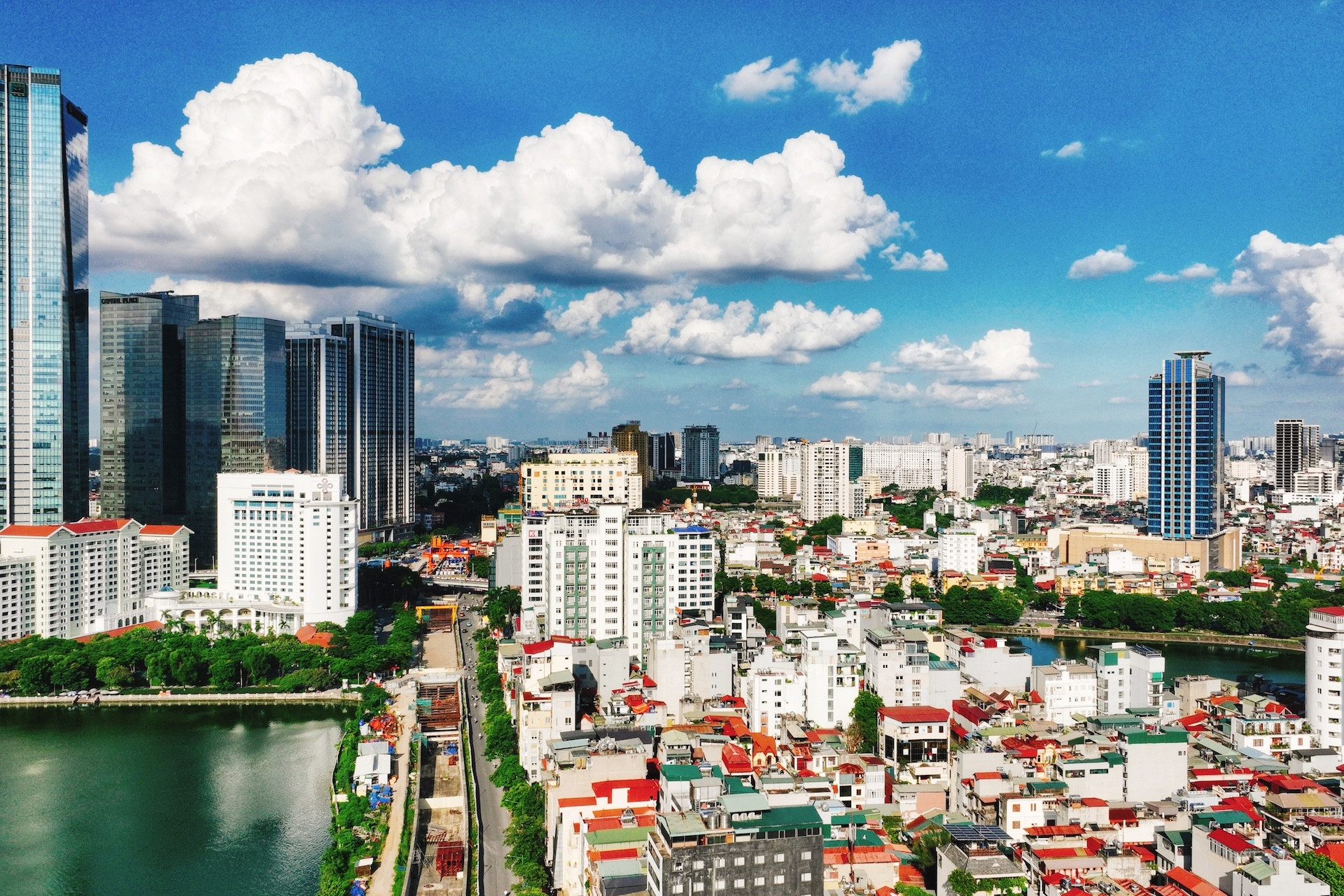 Khi tiền nghiêng nhiều hơn vào tài sản