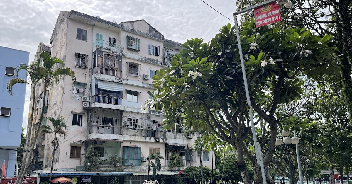 TPHCM siết cao tầng khu lõi, chung cư 30 năm tuổi giá lên tới 80 triệu đồng/m2