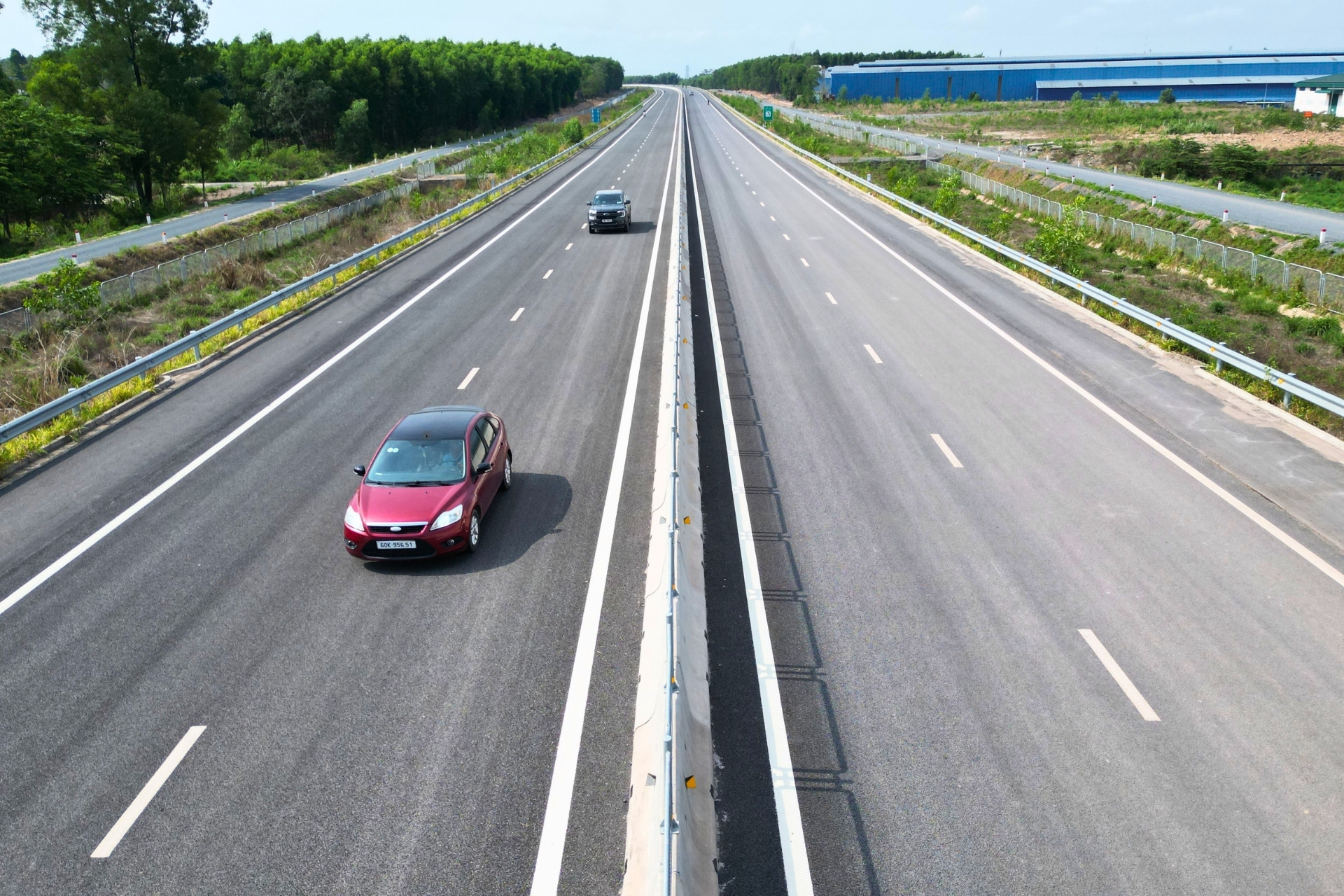 Ô tô từ TPHCM phải đi thêm 18km để vào cao tốc Biên Hòa - Vũng Tàu