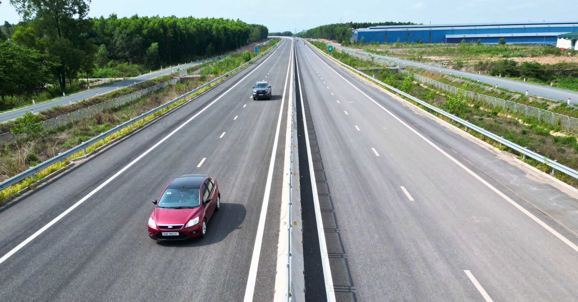 Ô tô từ TPHCM phải đi thêm 18km để vào cao tốc Biên Hòa - Vũng Tàu
