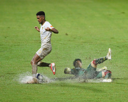 pvf cand vs ha noi .jpg
