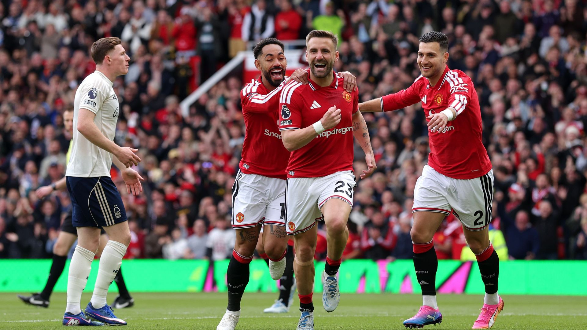 resources_premierleague_pulselive_com 2276687868 (1).jpg