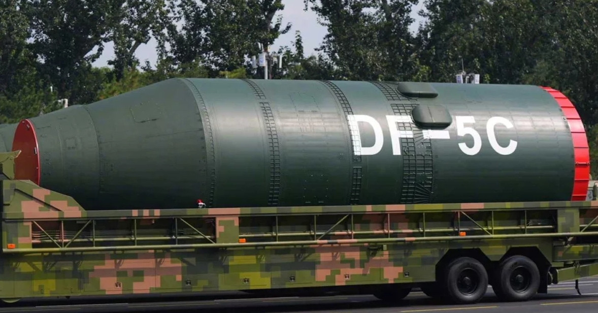 Tên lửa DF-5C tầm bắn 20.000km, 10 đầu đạn MIRV, thay đổi cuộc chơi quân sự toàn cầu