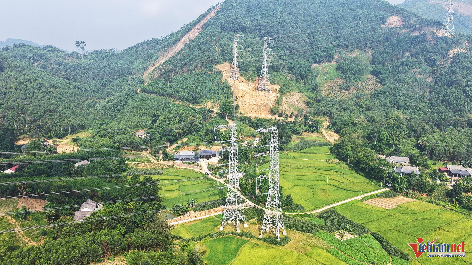 W-duong day 500kv 2.jpg