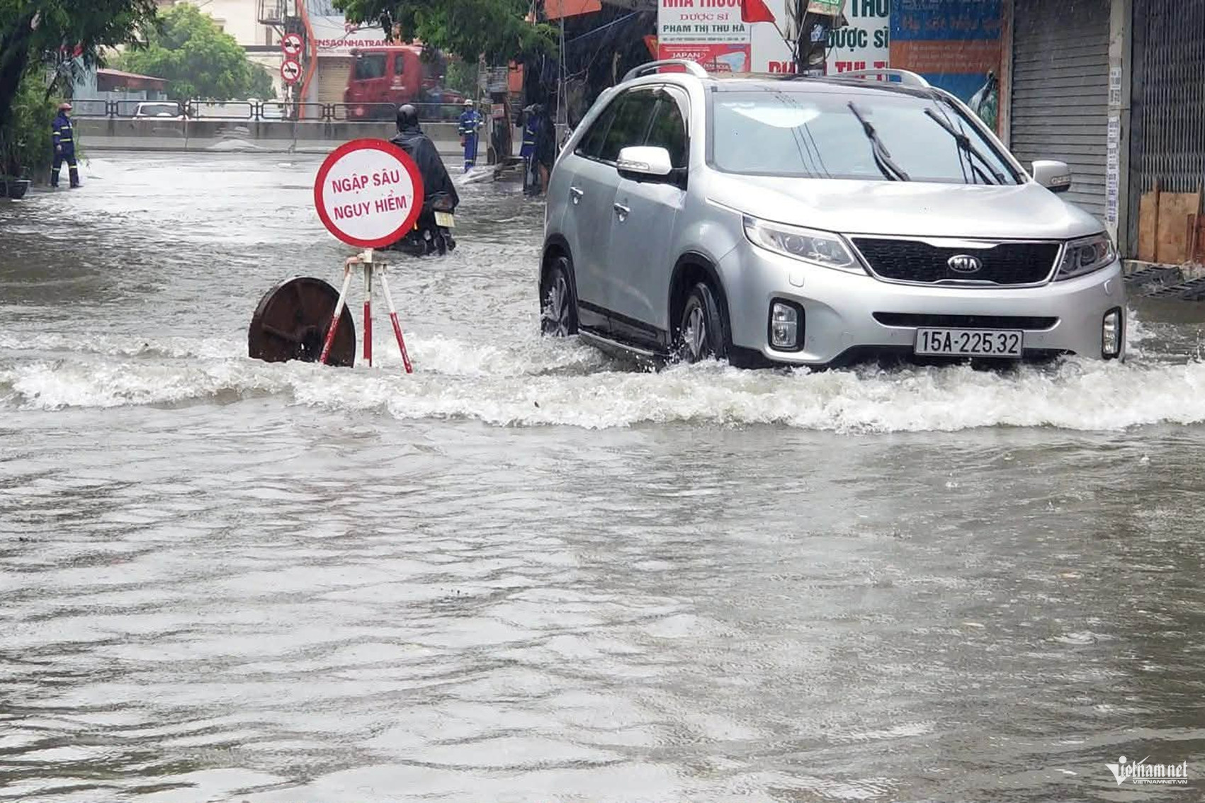 https://static-images.vnncdn.net/vps_images_publish/000001/000003/2026/5/17/w-hai-phong1-1272.jpeg
