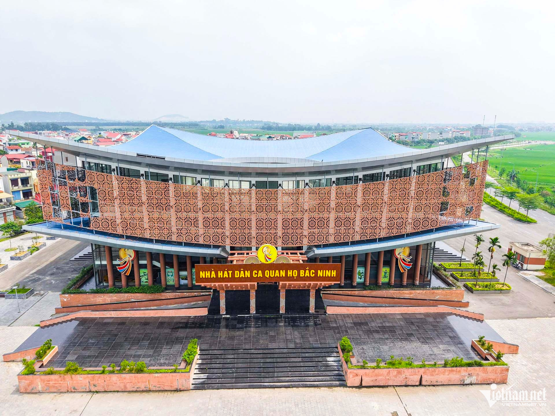 W-nhà hát quan họ_18.JPG.jpg