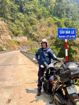 https://static-images.vnncdn.net/vps_images_publish/000001/000003/2026/5/18/75-tuoi-xuyen-viet4-1603.jpg
