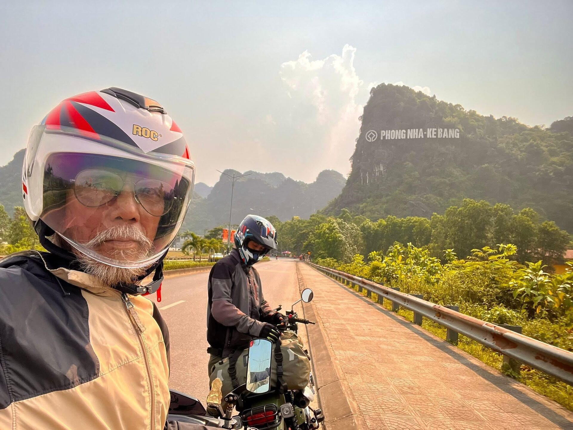 75 tuổi xuyên việt5.jpg
