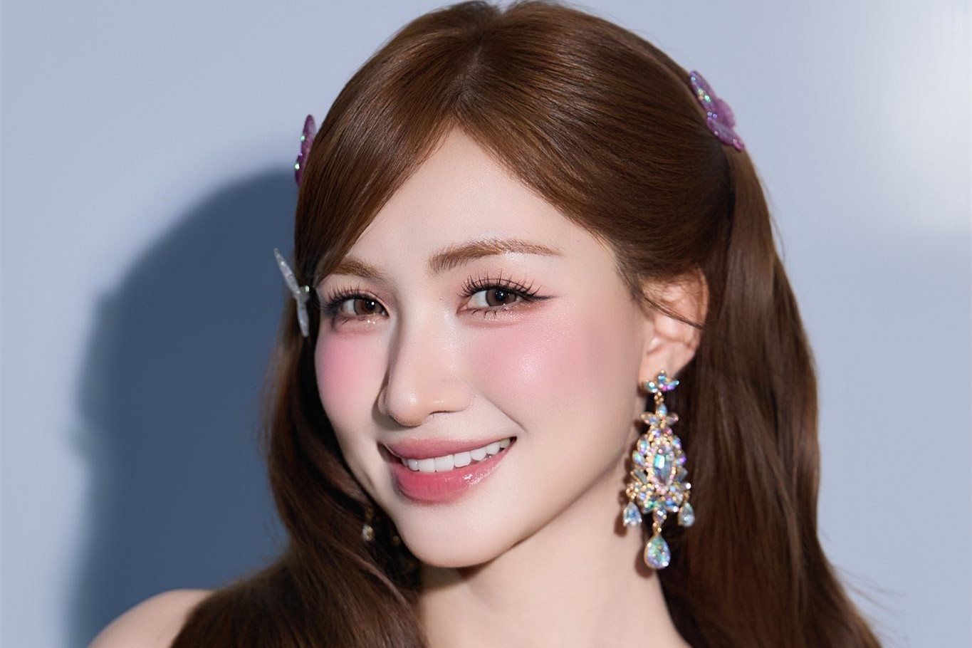 Ca sĩ Hòa Minzy cần cẩn trọng