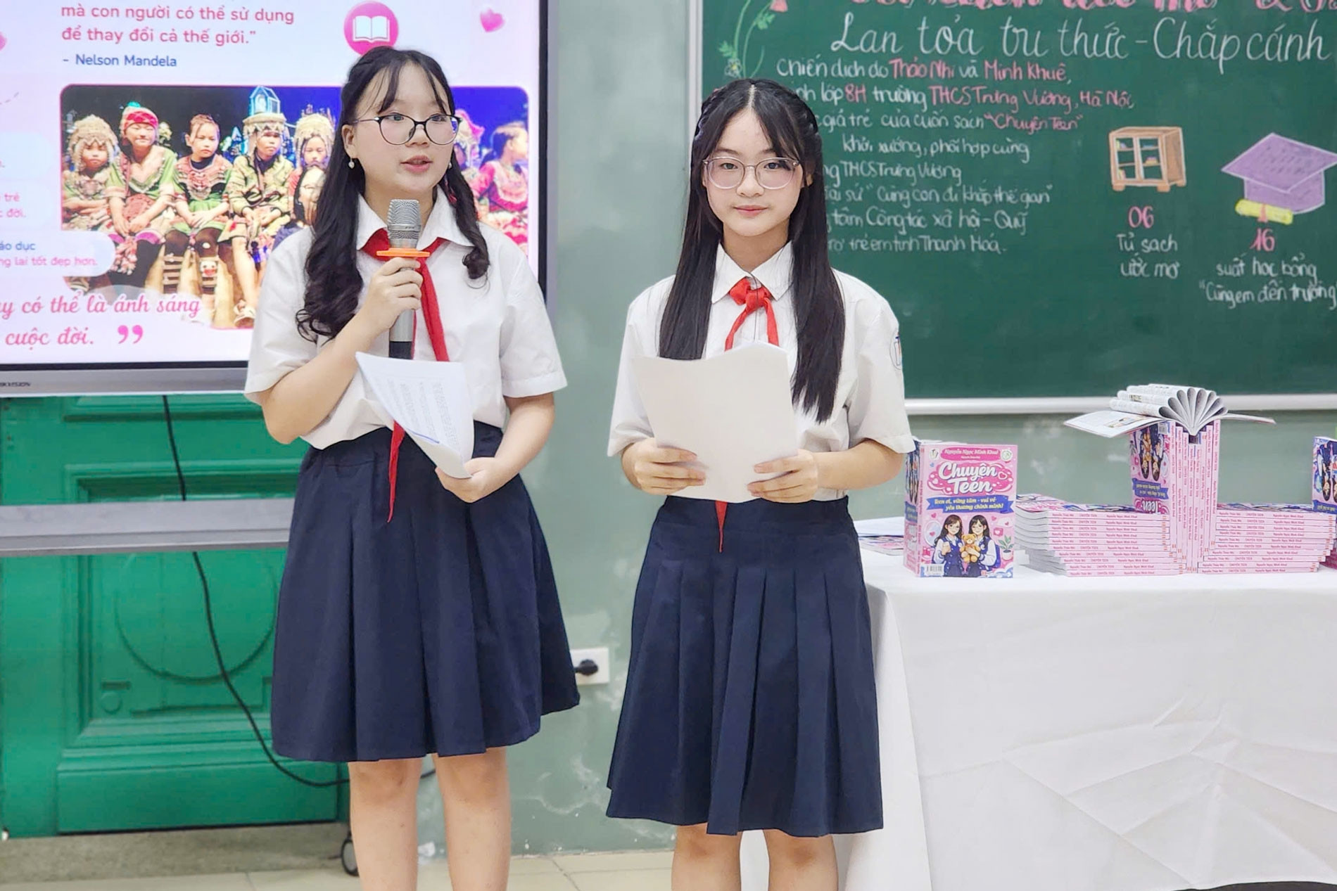 2 nữ sinh học chuyên Toán ra mắt sách, Zenbooks bắt tay NXB Đại học Sư phạm