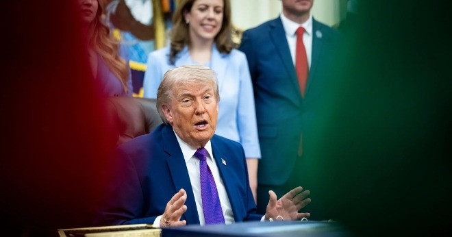 Ông Trump nói Iran &amp;apos;sắp hết thời gian&amp;apos;, Nga cảnh báo Mỹ - Israel