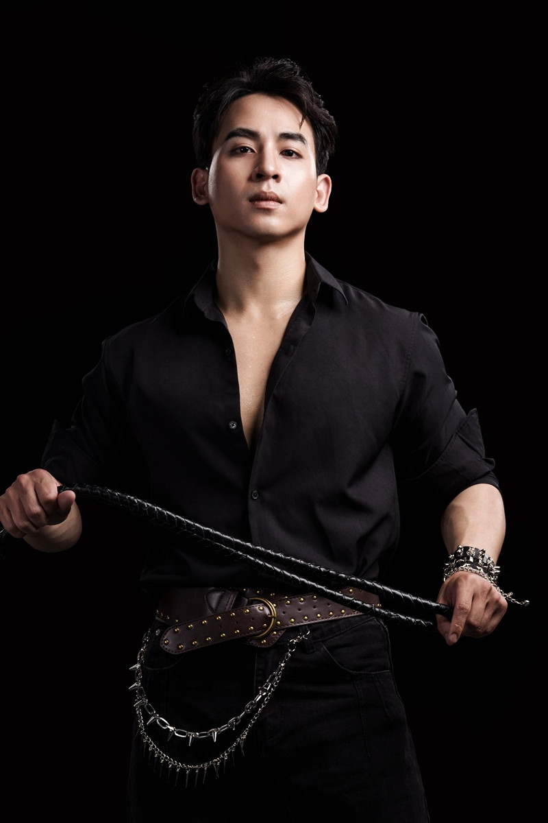 https://static-images.vnncdn.net/vps_images_publish/000001/000003/2026/5/18/phung-minh-cuong-012-2110.jpg