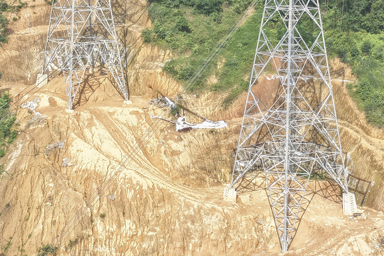 Xói lở cột điện dự án đường dây 500kV Lào Cai - Vĩnh Yên: Ban quản lý nói gì?