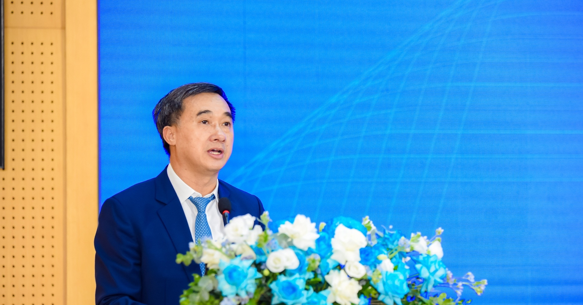 Chuyển đổi số y tế đặt mục tiêu cao nhất là chăm sóc sức khỏe người dân tốt hơn