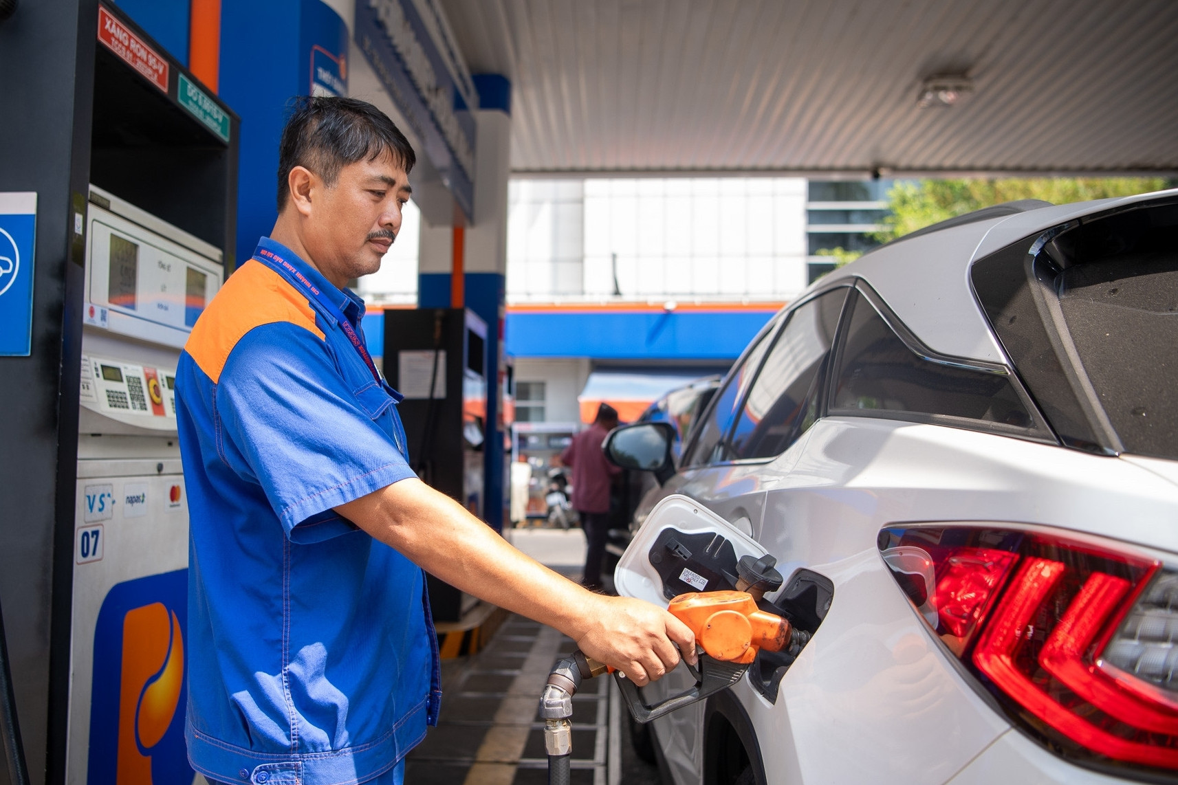 Chuyển hoàn toàn sang xăng sinh học, quản lý thị trường được giao nhiệm vụ quan trọng