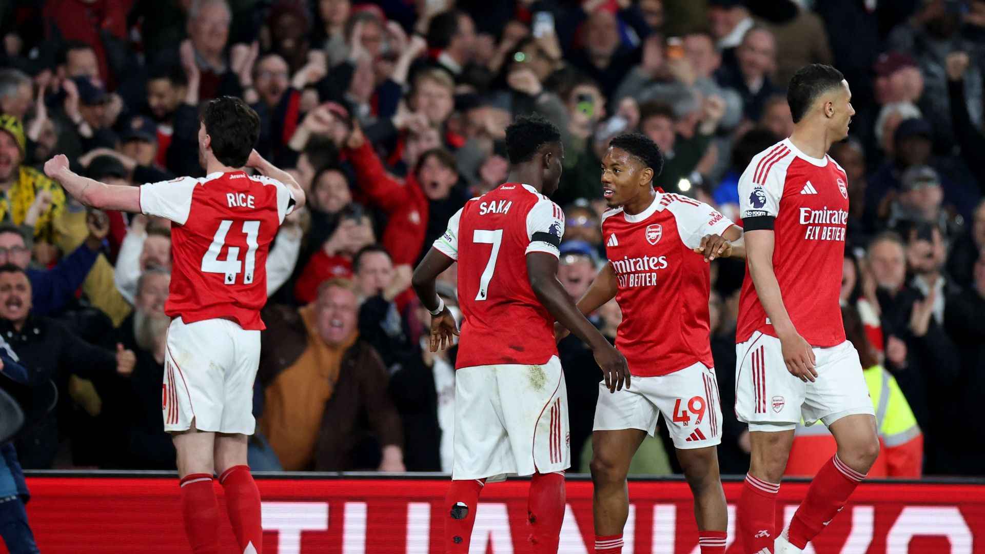 resources_premierleague_pulselive_com 2026 05 18T210231Z_1494803340_UP1EM5I1MG6HX_RTRMADP_3_SOCCER ENGLAND ARS BUR.jpg
