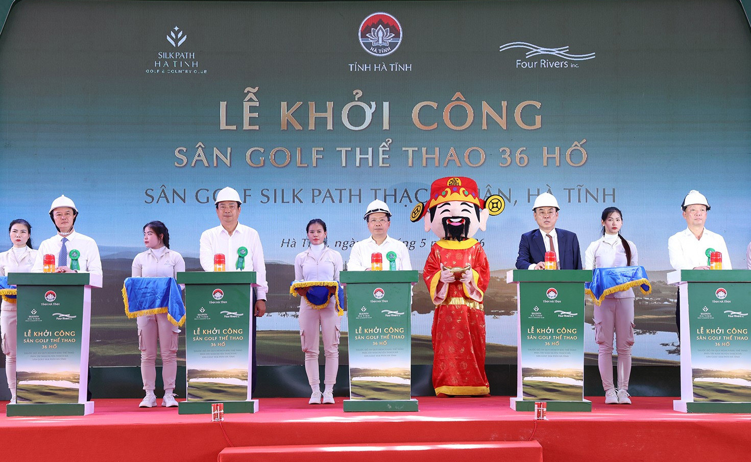 san golf.jpg