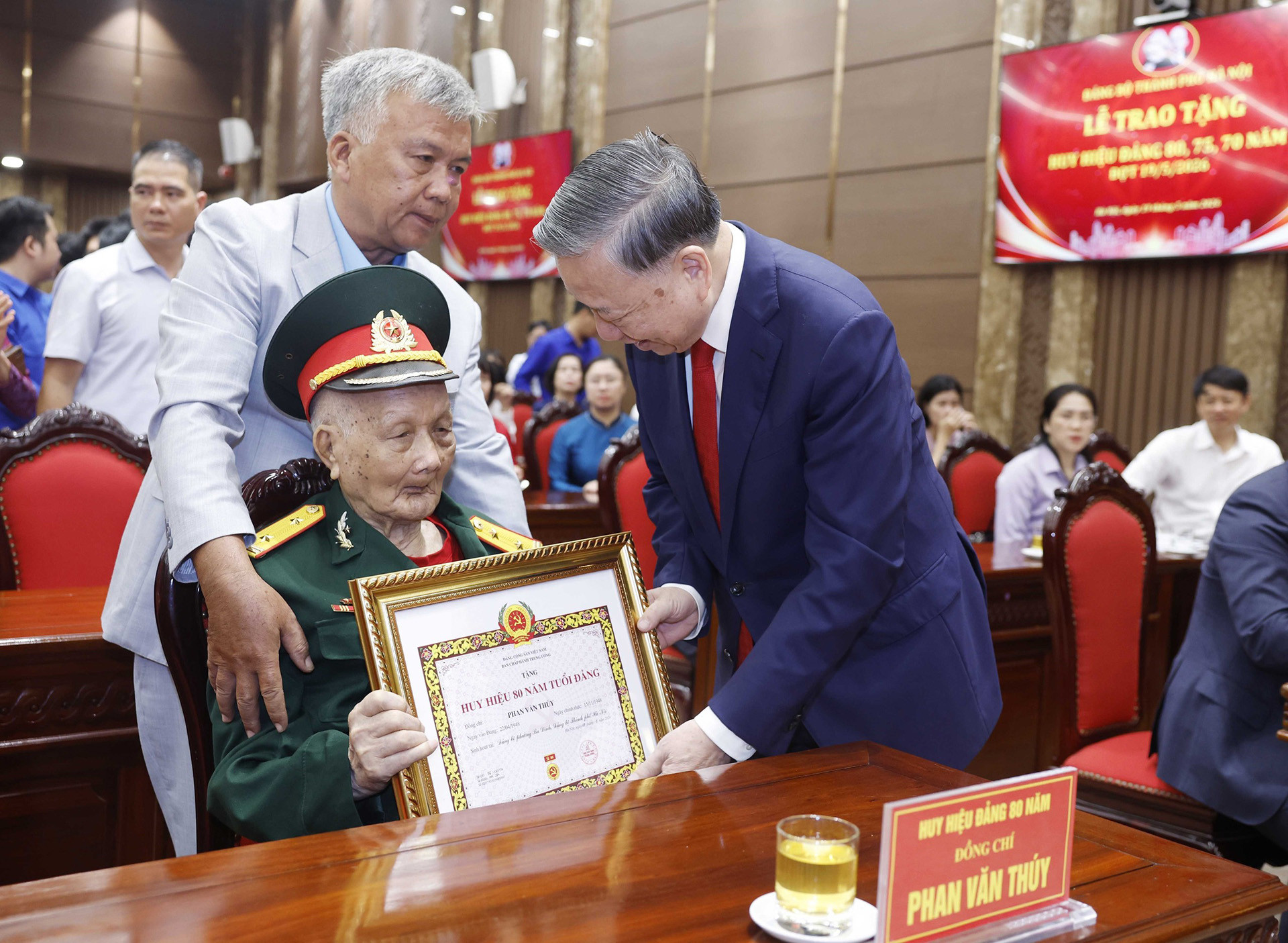 vnapotaltongbithuchutichnuocduletraotanghuyhieudangchodangvienlaothanhcuadangbohanoi8770136 1779163338487456594084.jpg