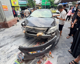 a xe hư hỏng.jpg