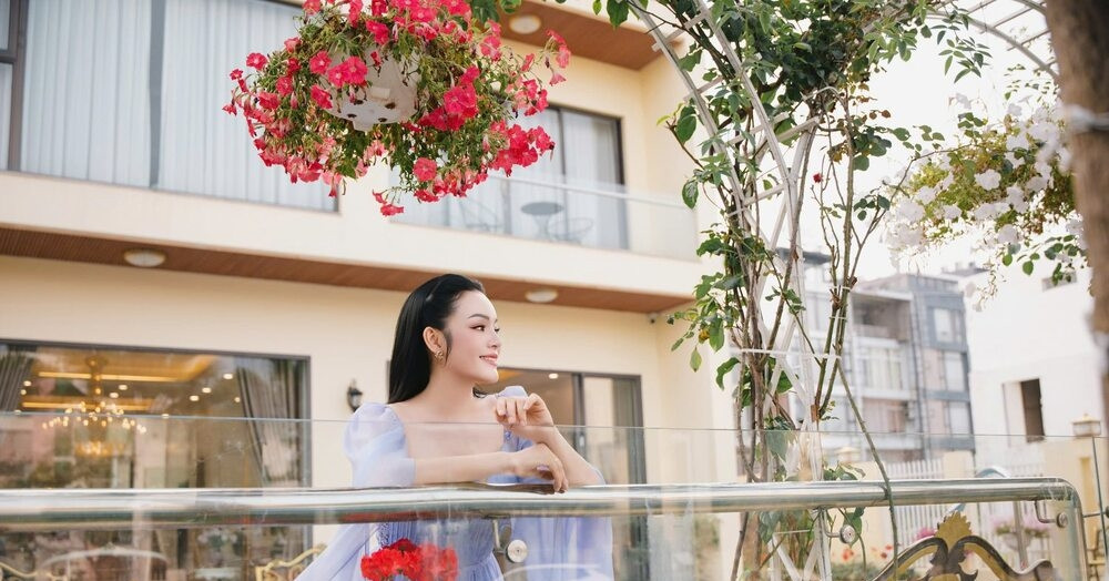 Ngắm nhà vườn 4.000m² của ca sĩ Trọng Tấn và biệt thự hiện đại do PGS Tân Nhàn sở hữu